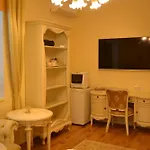 Hotel Alex Maja 3*