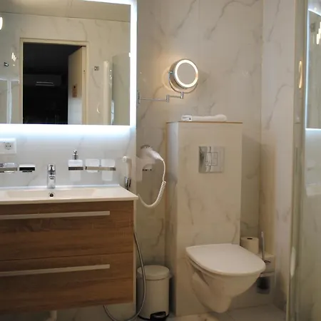 Hotel Alex Maja Parnawa