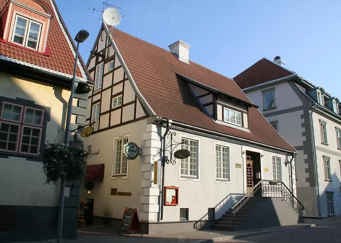 Alex Maja بارنو